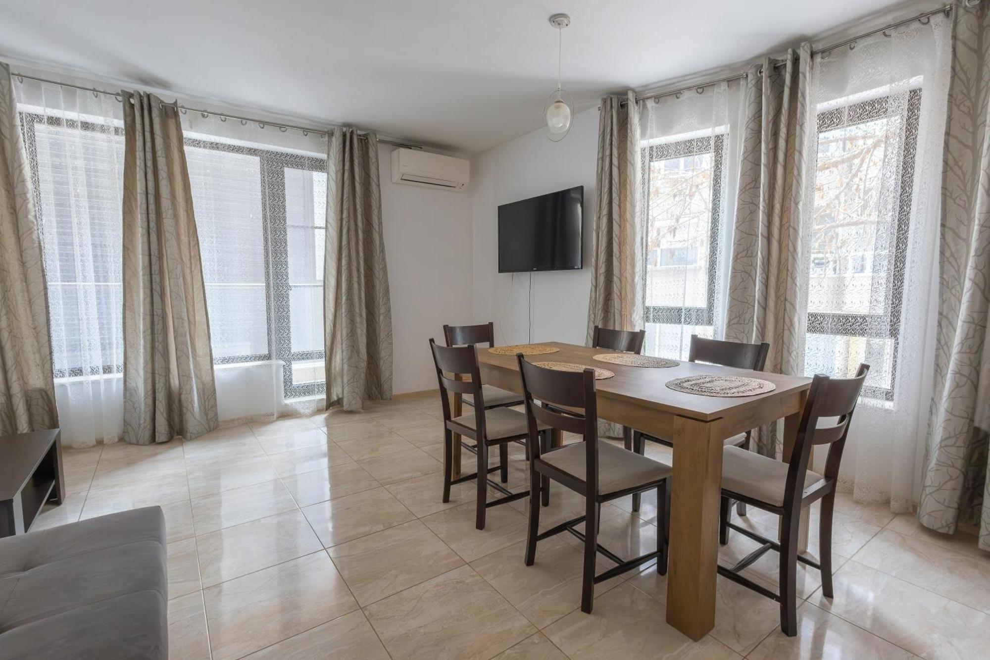 Sea Garden Marina 2 Apartment Varna Esterno foto