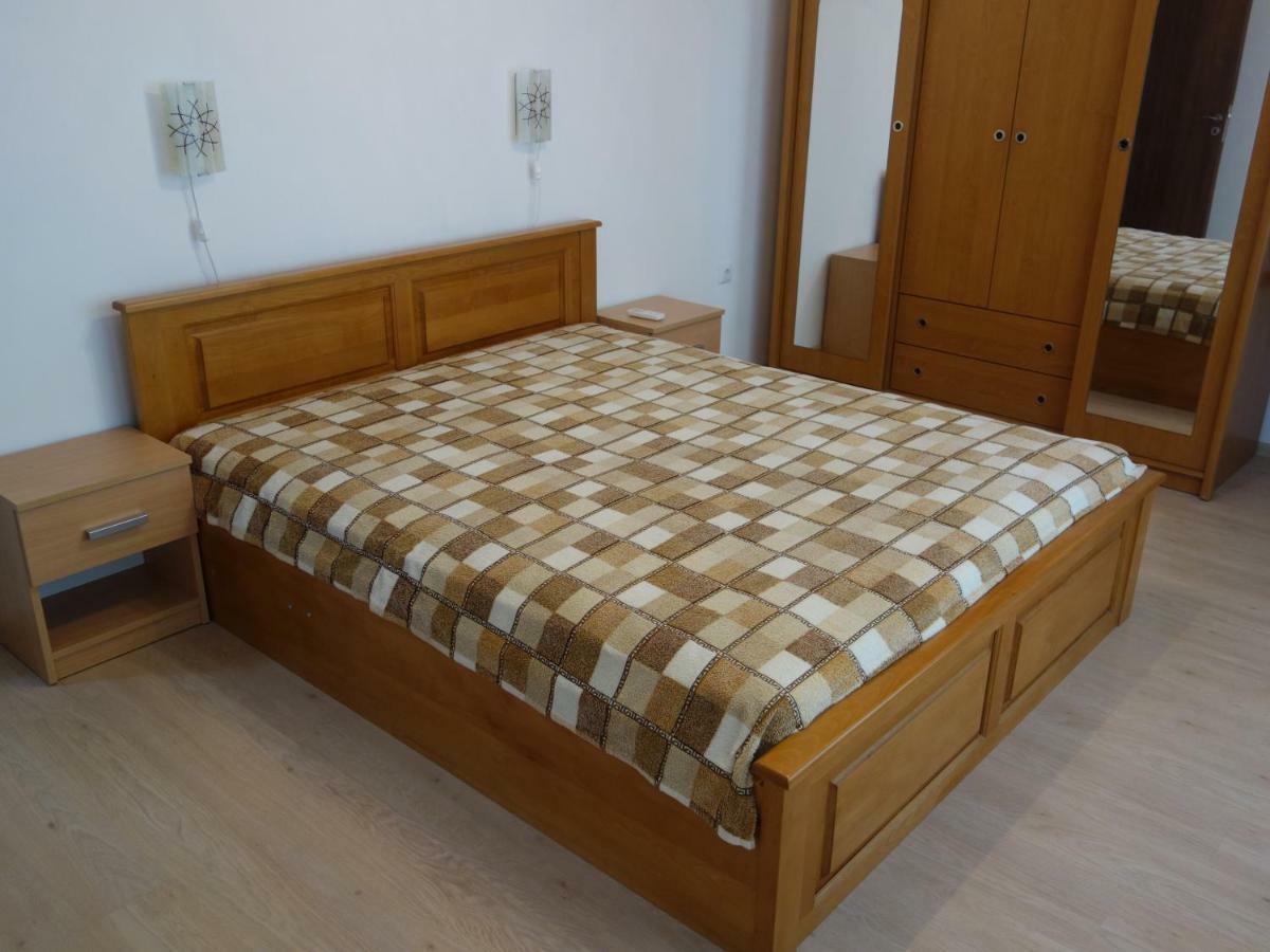 Sea Garden Marina 2 Apartment Varna Esterno foto