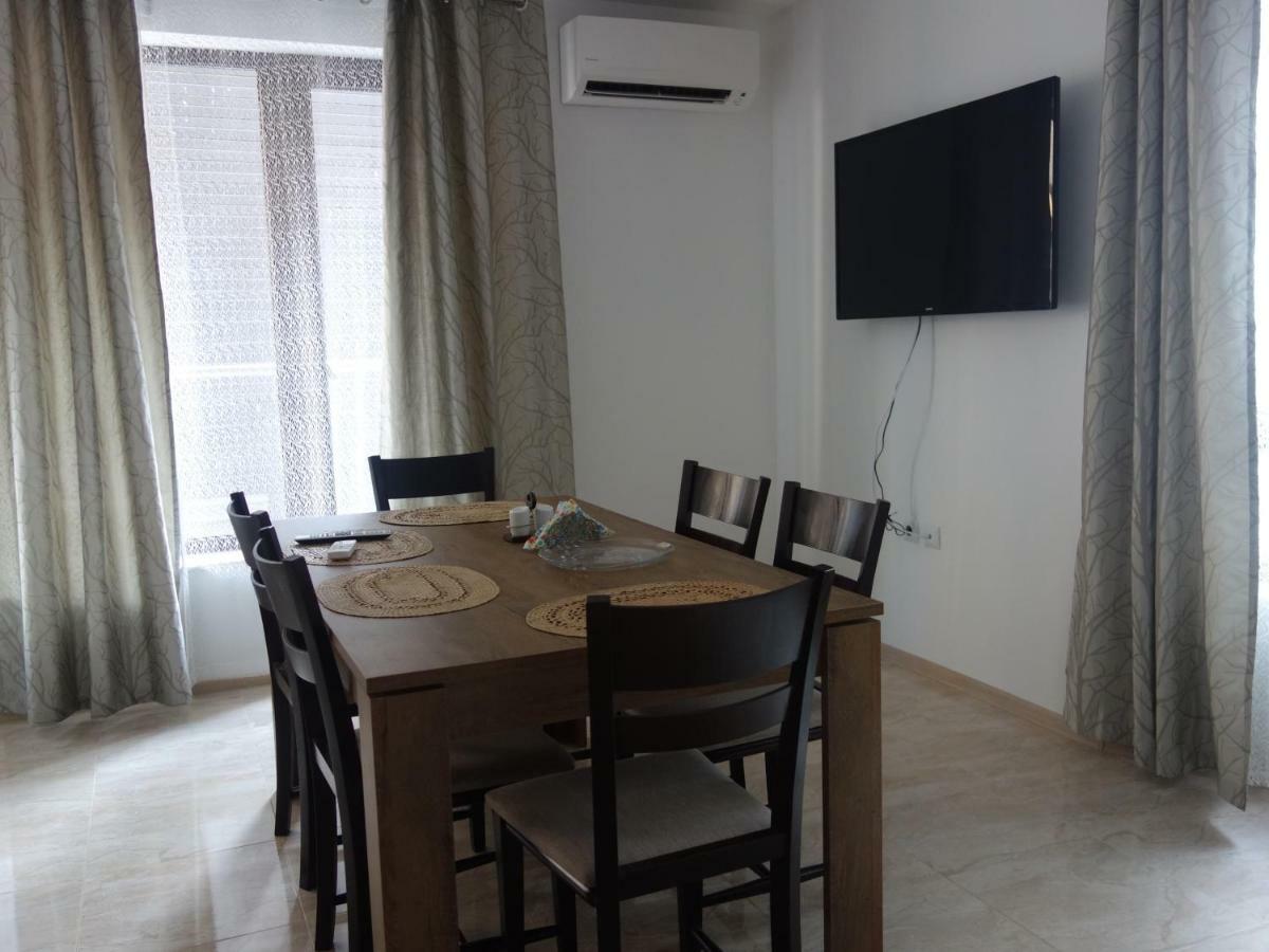 Sea Garden Marina 2 Apartment Varna Esterno foto