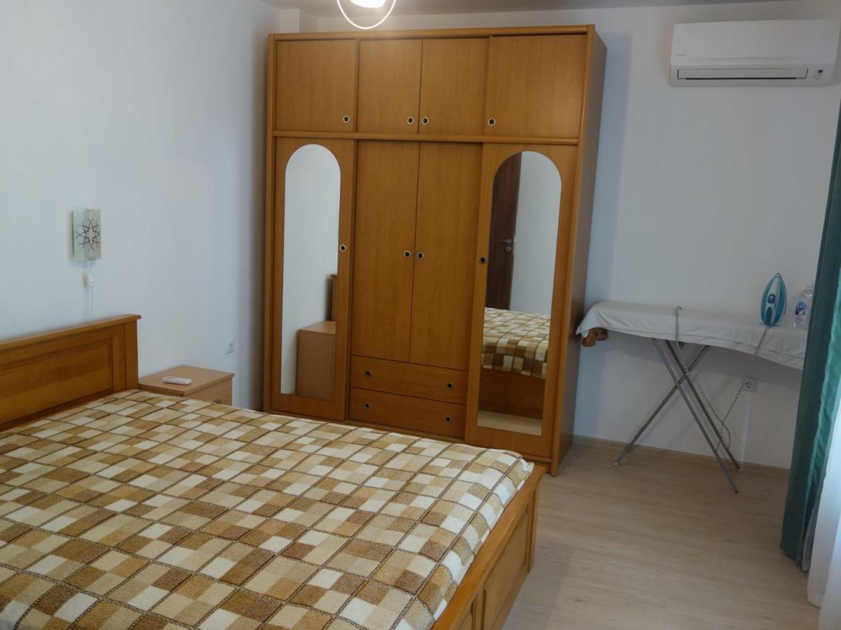 Sea Garden Marina 2 Apartment Varna Esterno foto