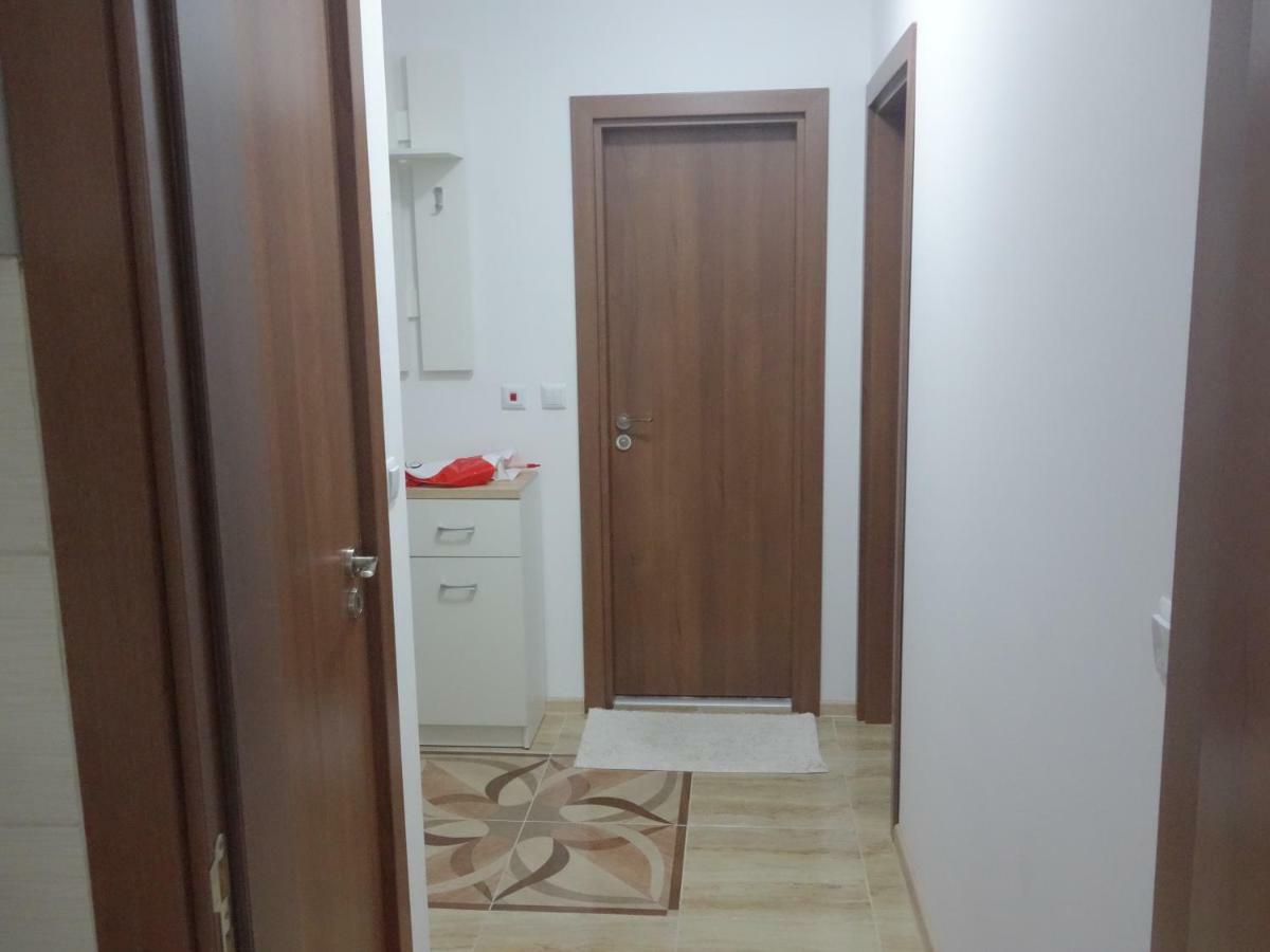 Sea Garden Marina 2 Apartment Varna Esterno foto