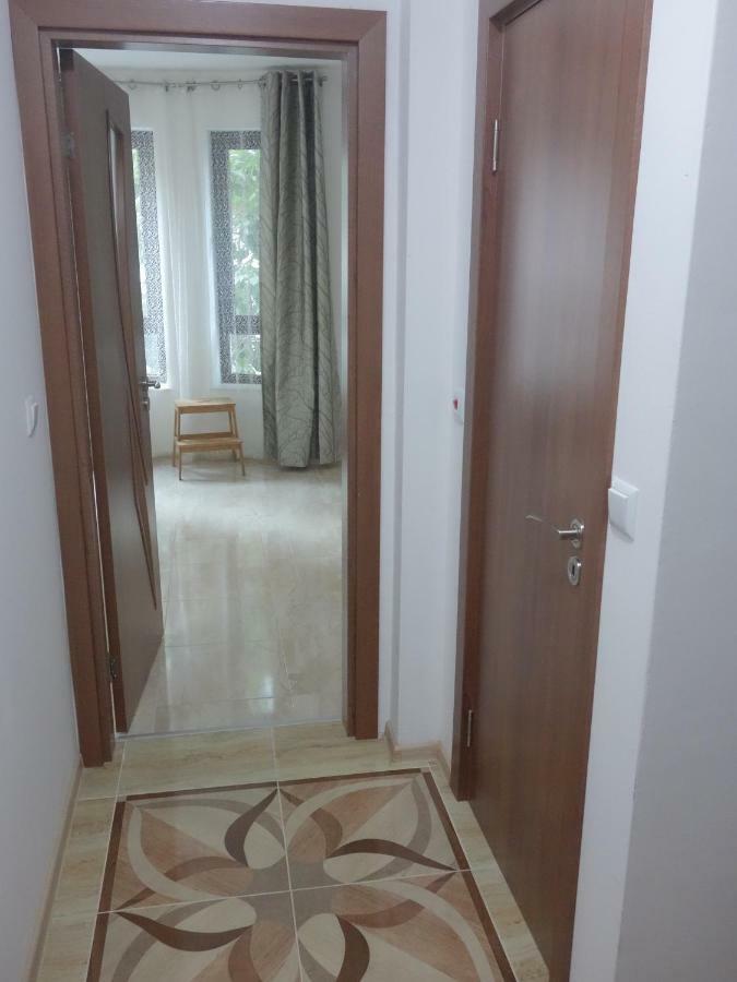 Sea Garden Marina 2 Apartment Varna Esterno foto