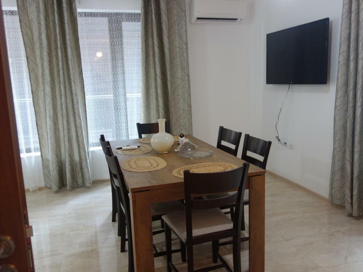 Sea Garden Marina 2 Apartment Varna Esterno foto